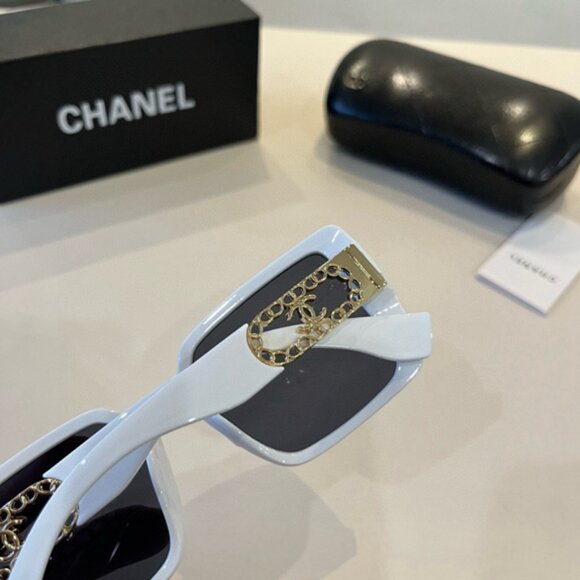CHANEL Women\'s White Square Sunglasses main image 5